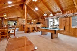 1237-Moose Creek Chalet