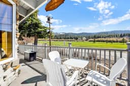1443-Golf & Ski Retreat
