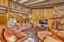 1443-Golf & Ski Retreat