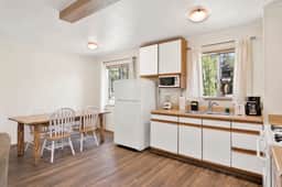 0111-Twin Pines