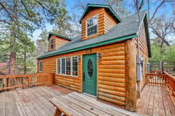537-Nine Pines Lodge