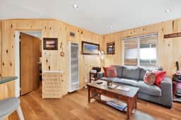 1667-Cottage in the Pines