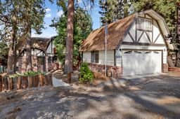 1976-Bear Cabin