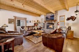 2028 - Whiskey Mountain Lodge