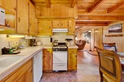 2095-Paradise in Cedar