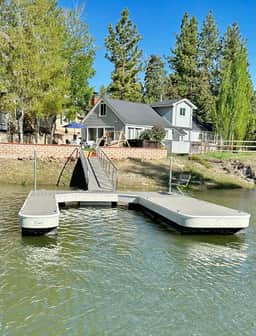 2120-Lakeview Getaway