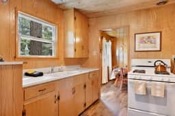 2096-Pinglewood Cabin