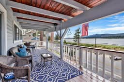 2173-North Shore Chalet