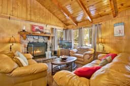 2191-Pine Cone Cottage