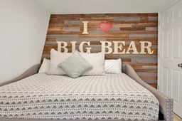 2190-Fox & Bears Retreat