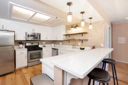2205-Brownie's Den