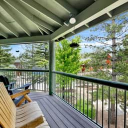 2220-Castle Glen Gem