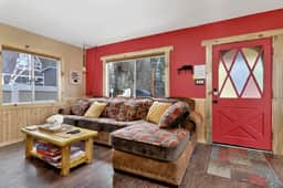 2267-Emma's Cottage