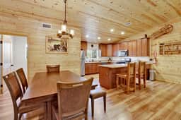 2353-Skyline Lodge