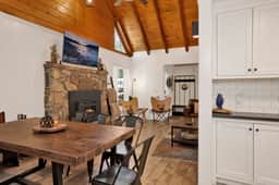 2458-Twin Pines Lodge