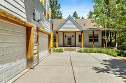2524-Castlewood Retreat