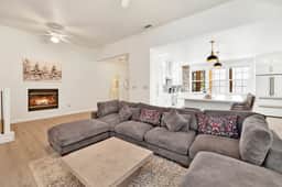 2524-Castlewood Retreat