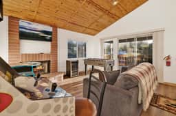2530-Moonridge Heaven