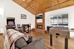 2530-Moonridge Heaven