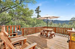 2570-Moonridge Treehouse