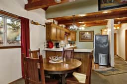 2582-Oakwood Cottage