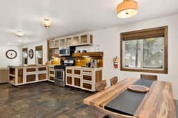 2612- Ursa Major Lodge