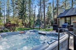 2652- Copper Pine Retreat