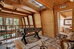 2665 - Peak Lane Gambrel