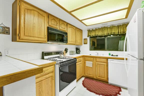 1218-Bear Golf Inn