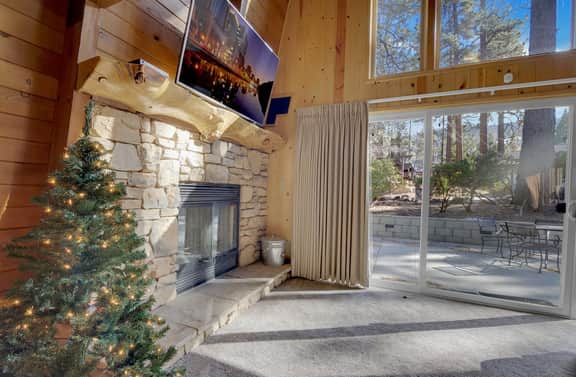 845-Switzerland Ski Chalet