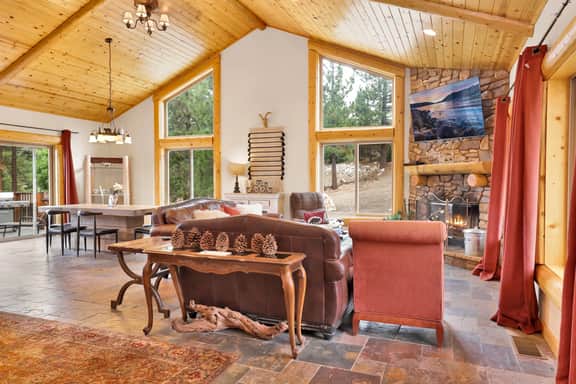 1648-Eagle Ridge Views