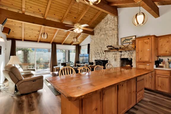 1772-Scenic Retreat