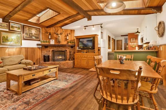 1817-Moonridge Cottage