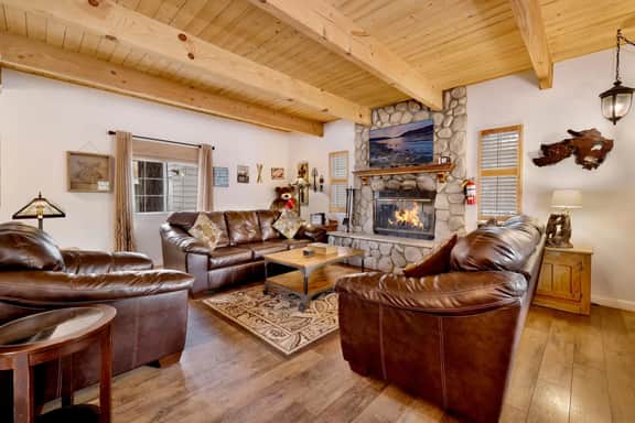 2028 - Whiskey Mountain Lodge
