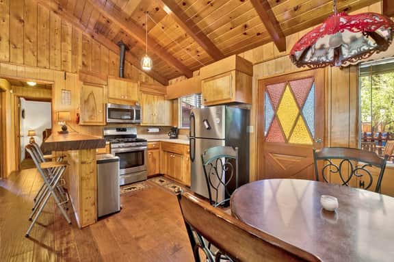 2191-Pine Cone Cottage