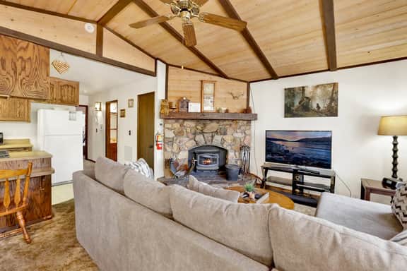 2275-Bearadise Cottage