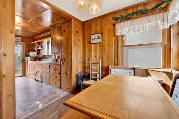 2298-Temple Lake Views