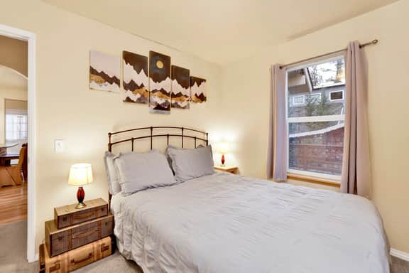 2367-Mount Berkley
