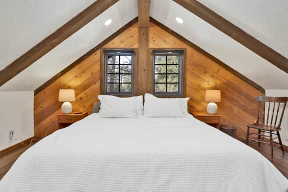 2462-Moose Mountain Manor