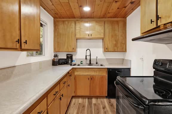 2492-Highland Oaks Retreat