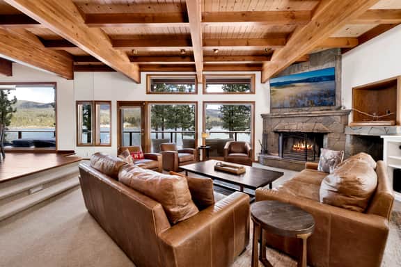 2547-Bear Lake Lodge