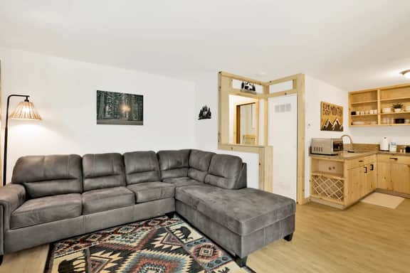 2559- Sugar Bear Chalet