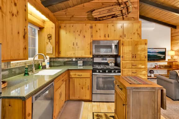 2560-Orchard Family Cabin