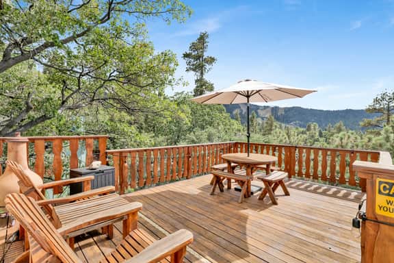 2570-Moonridge Treehouse