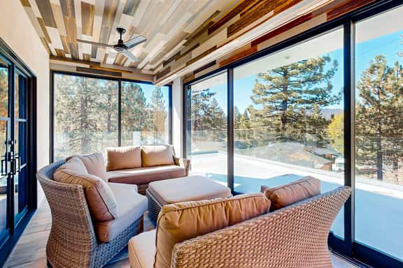 603-Hillside Hideaway