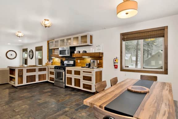 2612- Ursa Major Lodge