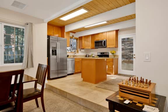 2656- Cottage at ToMolly's