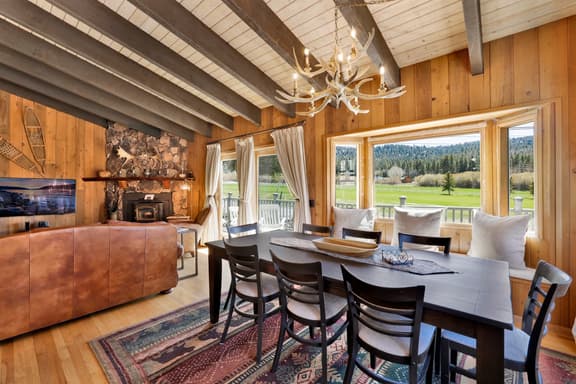 1443-Golf & Ski Retreat
