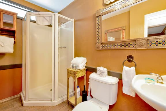 2105-Club View Pines