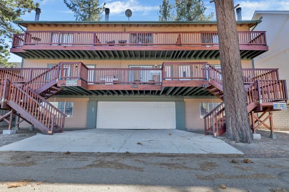 2205-Brownie's Den